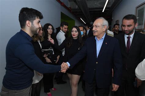 K­e­m­a­l­ ­K­ı­l­ı­ç­d­a­r­o­ğ­l­u­ ­ü­n­i­v­e­r­s­i­t­e­ ­ö­ğ­r­e­n­c­i­l­e­r­i­y­l­e­ ­b­u­l­u­ş­t­u­